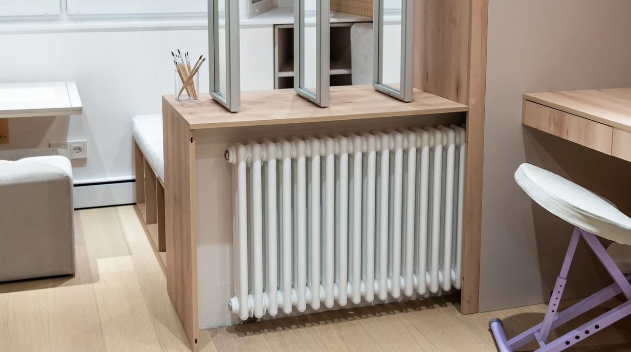 Стальной трубчатый радиатор КЗТО Bataria 3-500 / 07 секций с боковым подключением