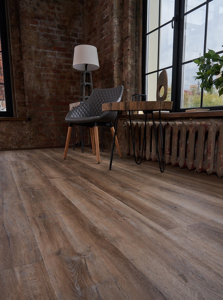 

Ламинат Vinilam Ceramo 2,5 мм Дуб Биль 8895-EIR (клеевое соединение)