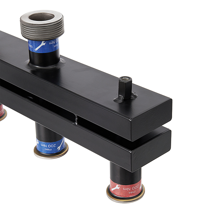 Hoobs Стальной коллектор 3 выхода, накидные гайки (чугун), в комплекте с теплоизоляцией и креплениями, длина 800мм