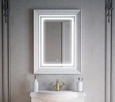 Зеркало с багетной рамой Corozo Классика 61 с подсветкой белый SD-00000967