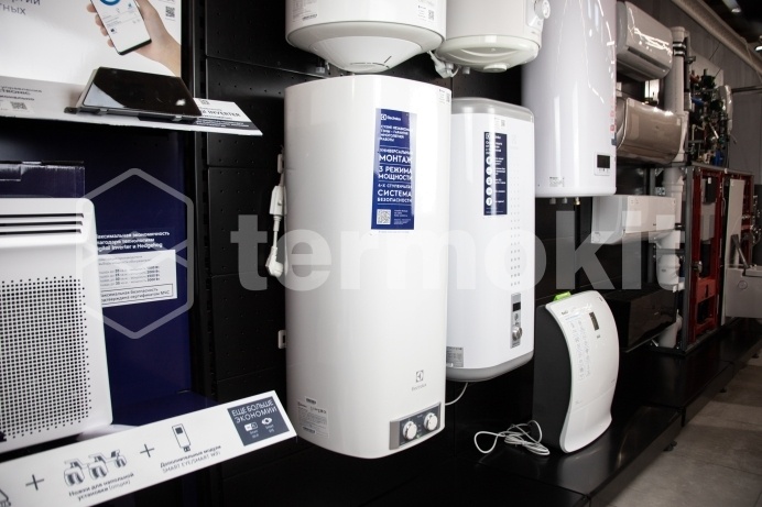 Водонагреватель Electrolux EWH 50 Formax накопительный