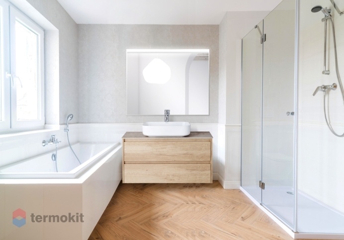Зеркало BelBagno UNO 90 в алюминиевой раме с подсветкой с сенсорным выкл. SPC-UNO-900-800-TCH