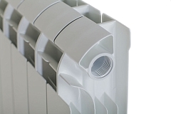 Секционный биметаллический радиатор Global Style Plus 500 \ 07 секций \ с боковым подключением Уцененный