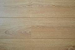 Ламинат BelFloor Universal 12 Дуб Карамельный 725 , 12мм