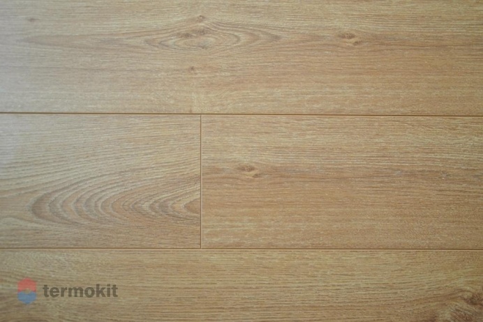Ламинат BelFloor Universal 12 Дуб Карамельный 725